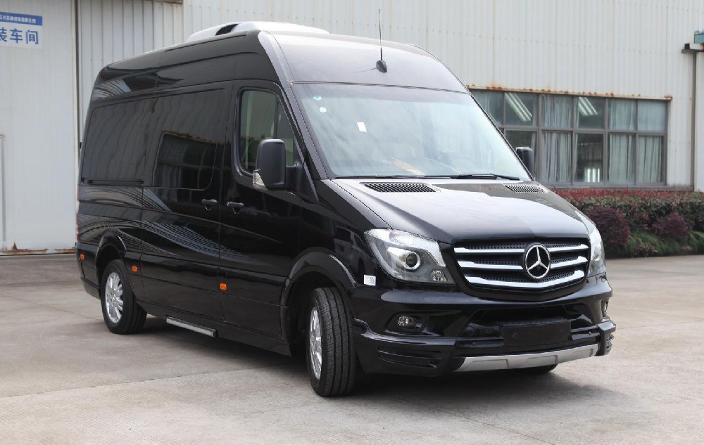 奔馳凌特商務(wù)車(chē)(14~18座)