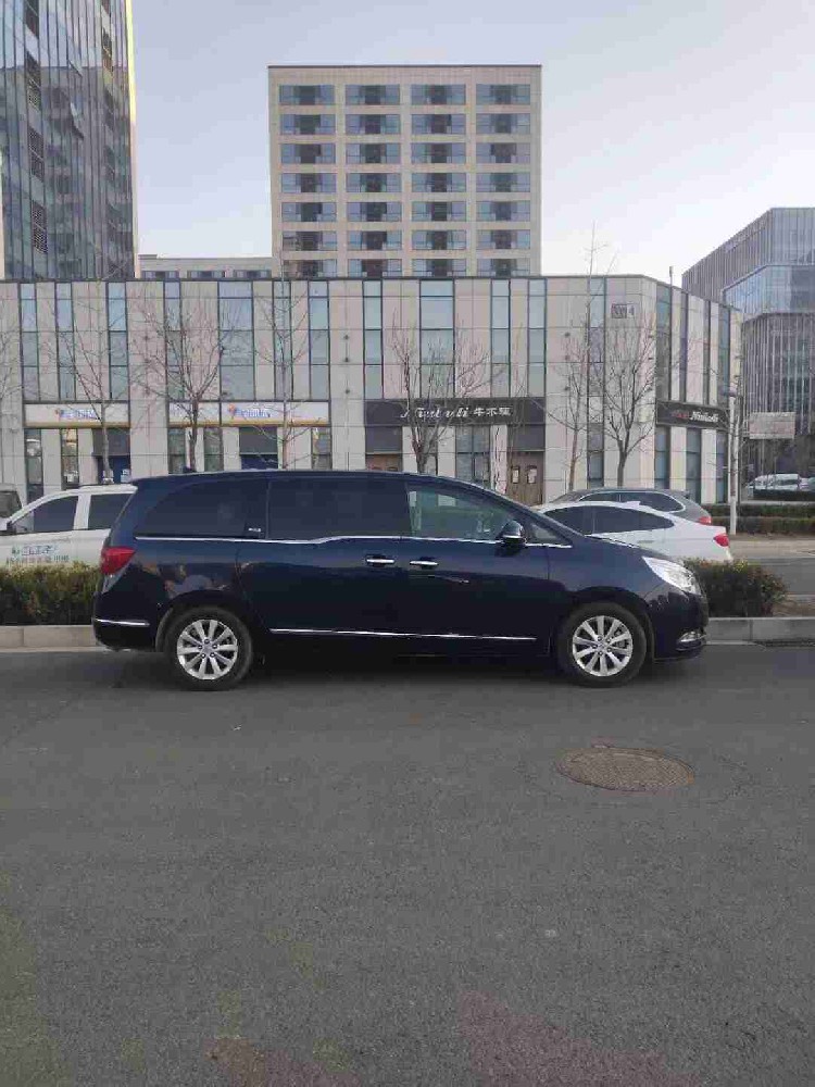 北京帶司機(jī)商務(wù)租車包一天多少錢？