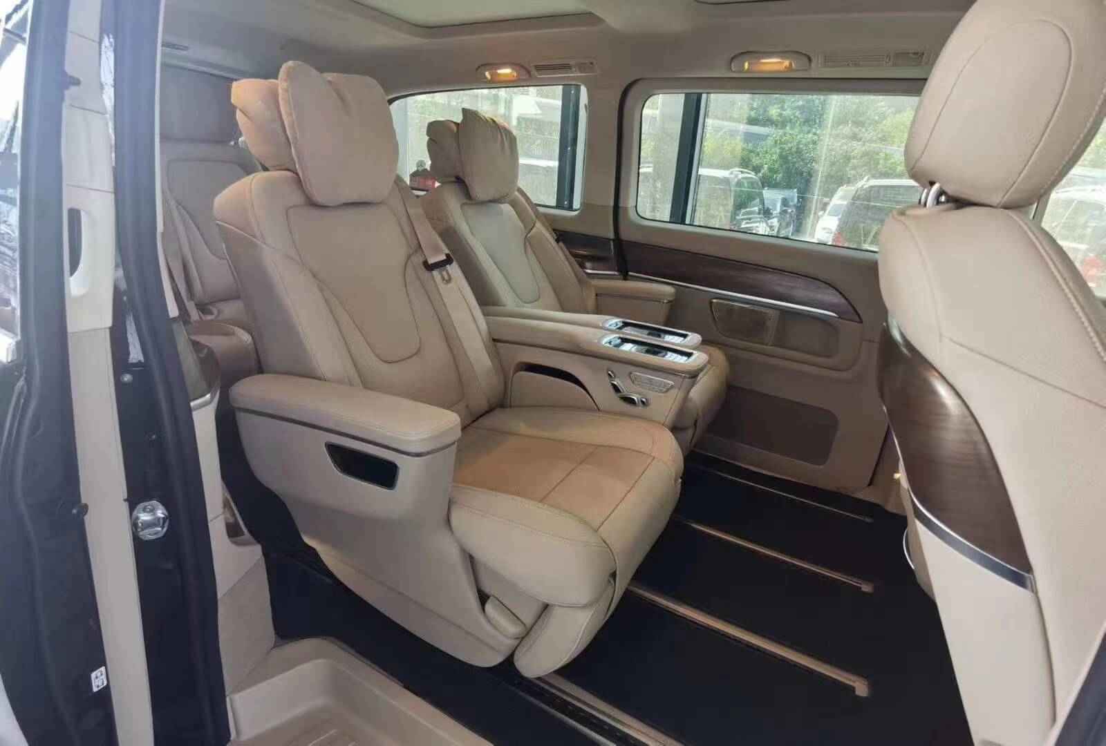 北京商務(wù)租車，北京租奔馳V260商務(wù)車租車價格