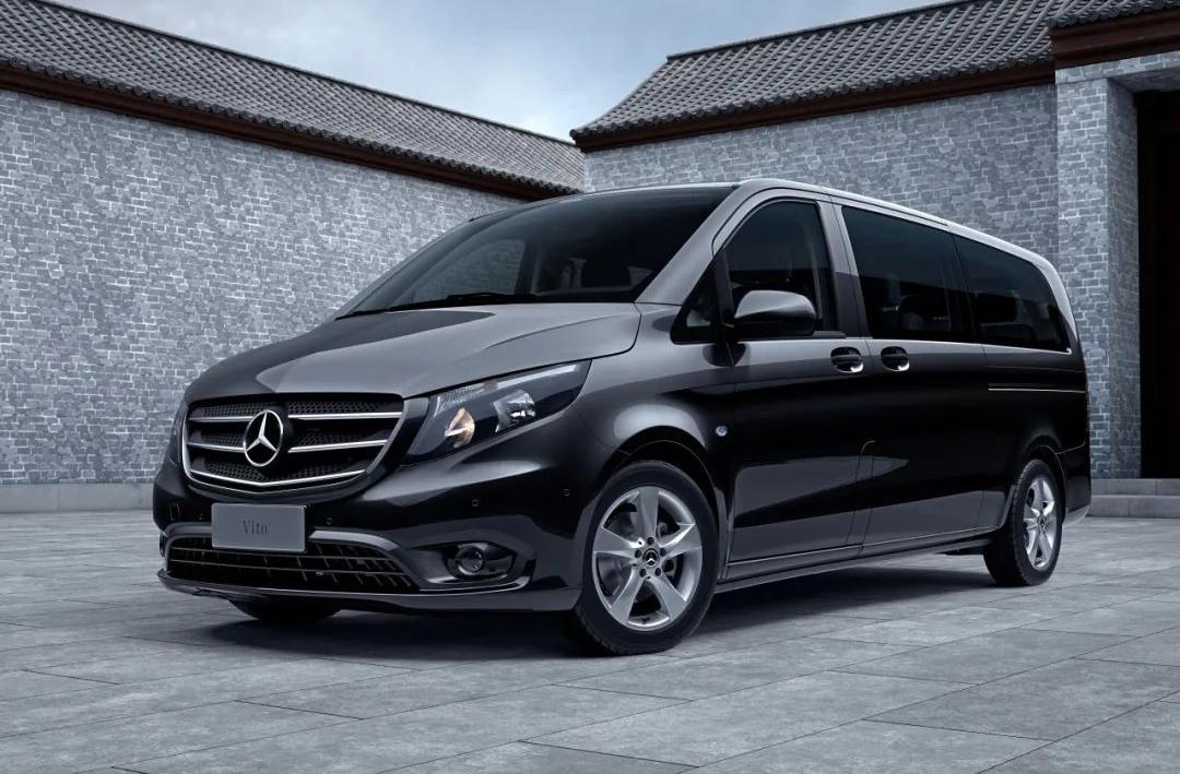 北京租一輛15座奔馳商務車需要多少錢？