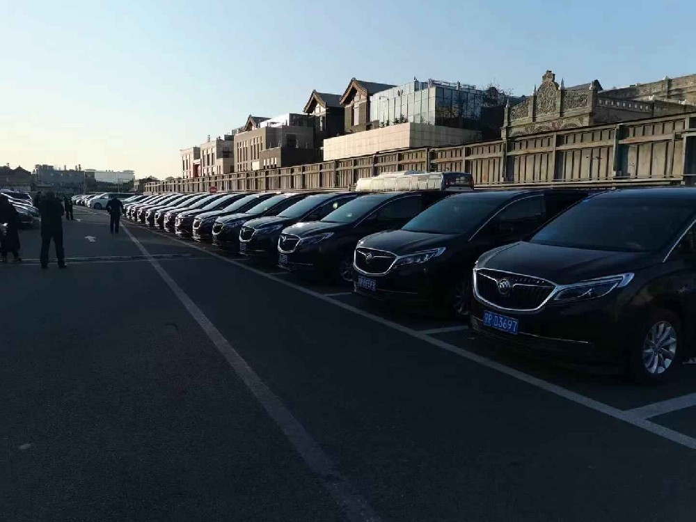 北京別克商務租車公司，北京租別克GL8一天價格