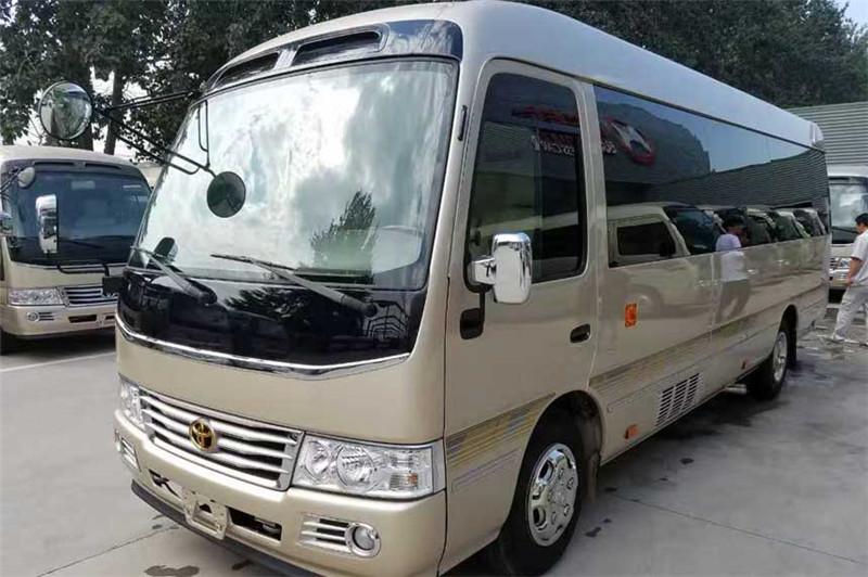 北京出游租15人左右【豪華型】考斯特一天費用多少？