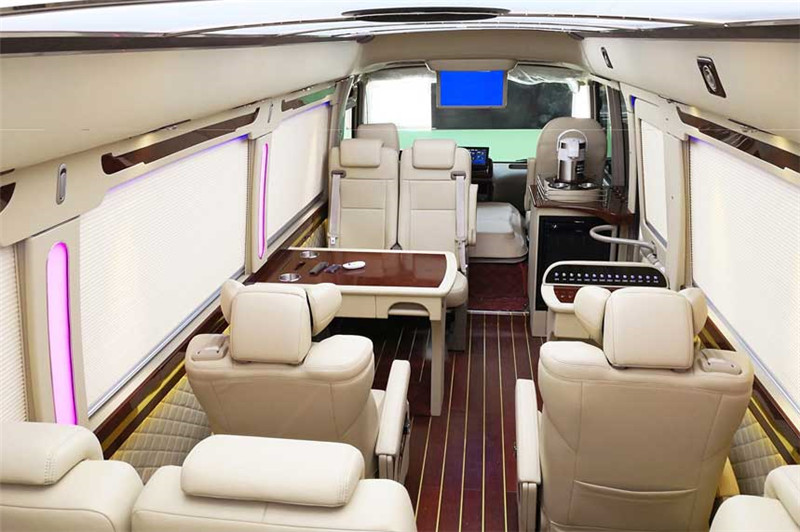 北京出游租15人左右【豪華型】考斯特一天費(fèi)用多少?