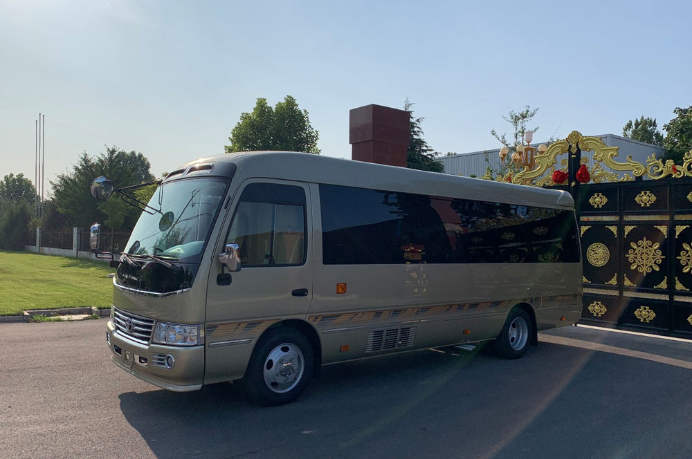 19座考斯特租車費用價格一天多少錢？