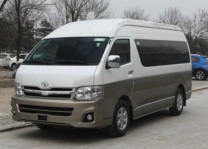 北京租車到八達嶺長城17座豐田海獅中巴包車多少錢